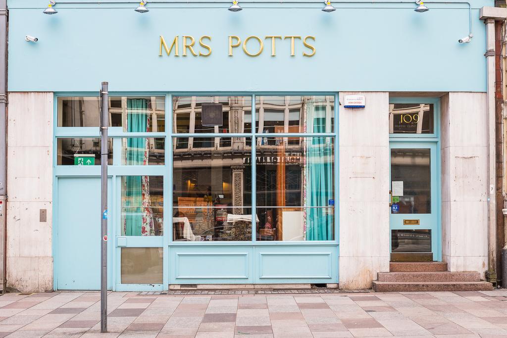 卡迪夫 Mrs Potts旅舍 外观 照片